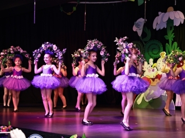 1st GRADE END OF YEAR SHOW
